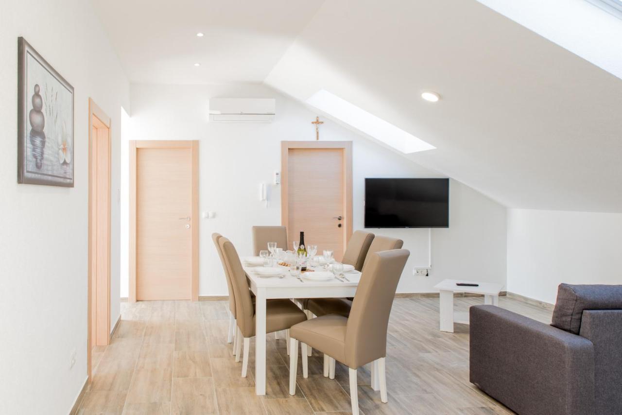 Apartments Zilic Kaštel Stari Zewnętrze zdjęcie